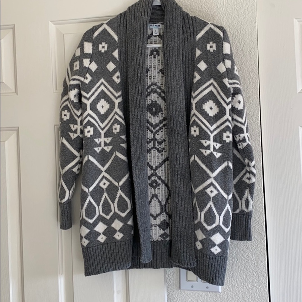 Chunky patterned cardigan!